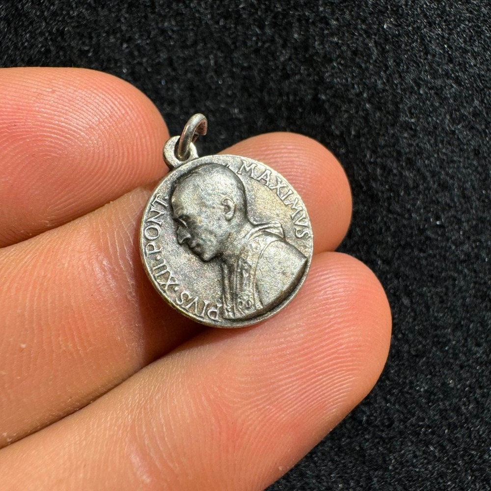 Vintage Pope Pius XII 1950 Holy Year MCML Silver Tone Religious Medal Pendant